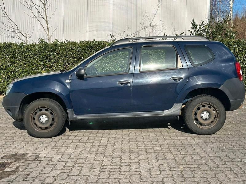 Second-hand Dacia Duster 105 CP (77 kW) 2013 Albastru SUV
