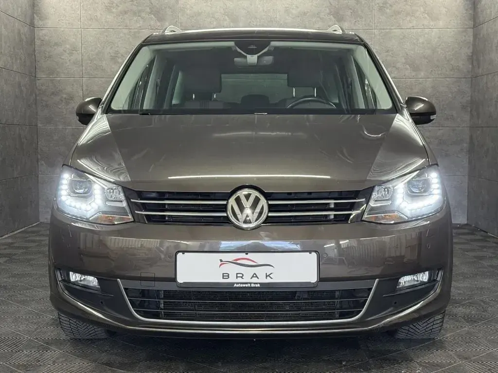 Gebraucht VW Sharan 150 PS (110 kW) 2017 Braun Van / Kleinbus