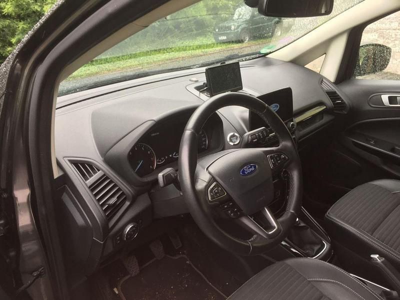 Grau Gebraucht 2018 Ford Ecosport Titanium SUV | 10.950 € (Fairer Preis) - Bild 1/4