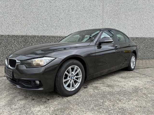 Grau Gebraucht 2016 BMW 316 Performance Limousine | 8.999 € (Guter Preis) - Bild 1/4
