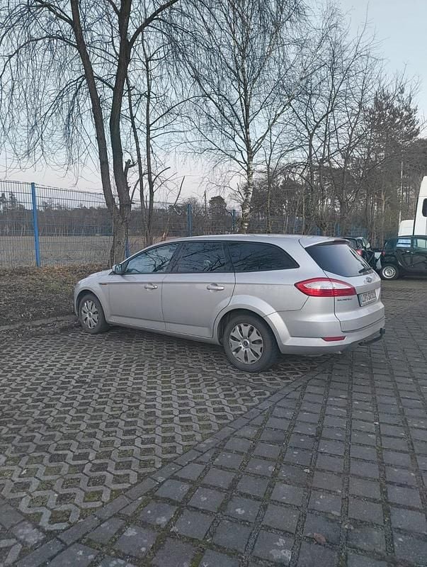 Gebraucht Ford Mondeo 125 PS (91 kW) 2009 Silber Kombi