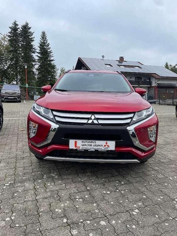 Dynamikrot Gebraucht 2021 Mitsubishi Eclipse Cross Spirit SUV | 17.990 € (Superpreis) - Bild 1/4
