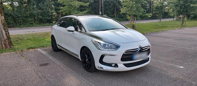 Gebraucht Citroën DS5 163 PS (119 kW) 2012 Weiß Kleinwagen