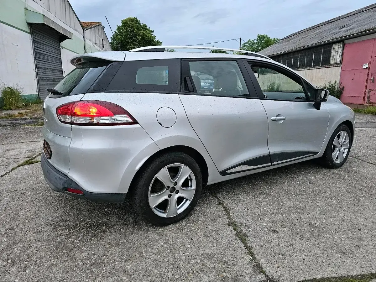 Gebraucht Renault Clio 120 PS (88 kW) 2015 Silber Kombi