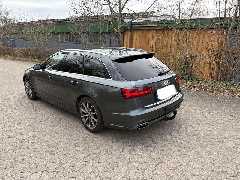 Gebraucht Audi A6 Ambiente 320 PS (235 kW) 2016 Grau Kombi
