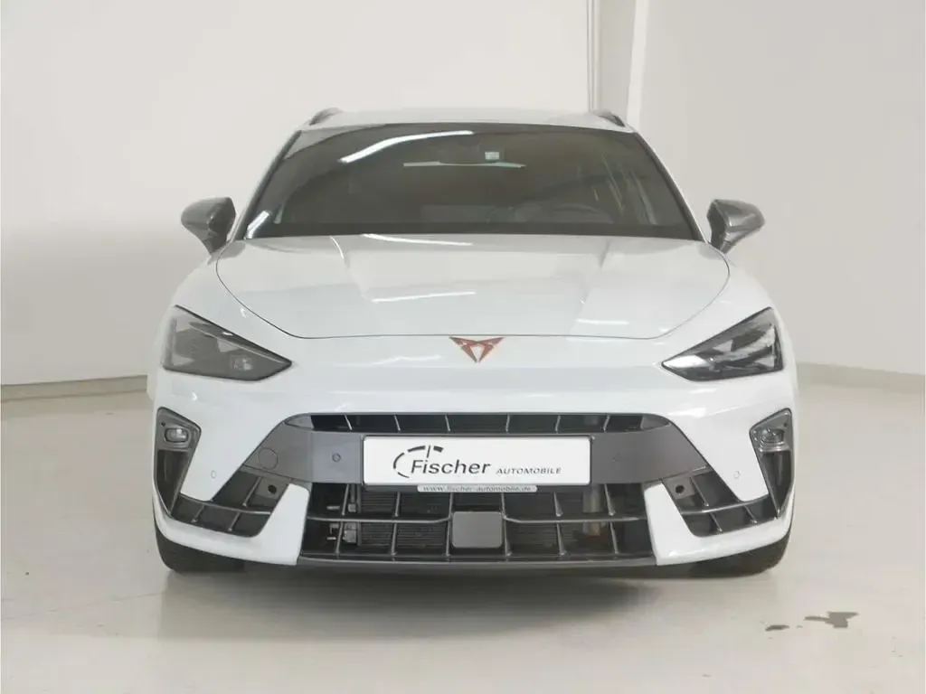 Gebraucht Cupra Leon 150 PS (110 kW) 2025 Nevada weiß Kombi