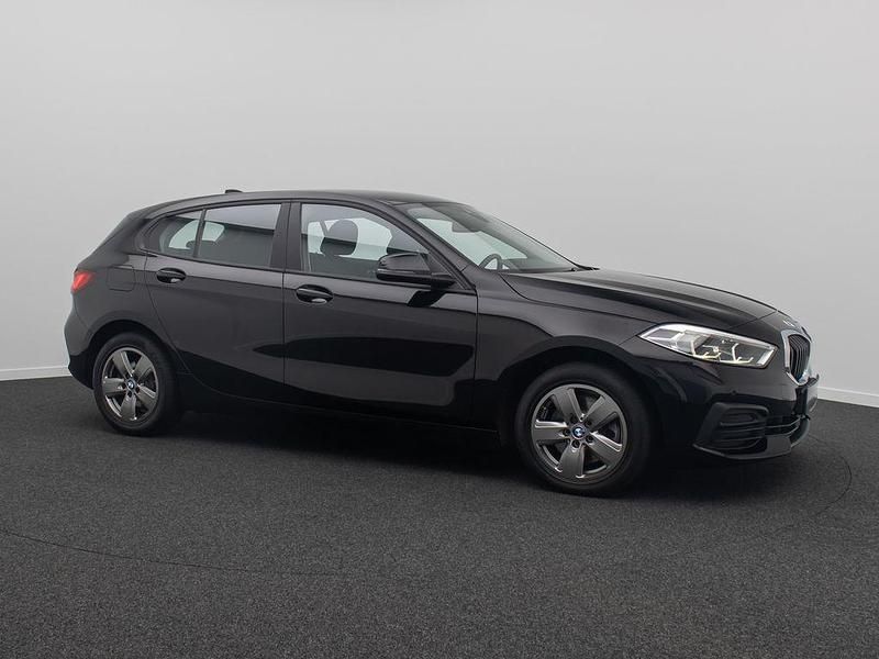Gebraucht BMW 118 Advantage 150 PS (110 kW) 2024 Schwarz ii668schwarz Kleinwagen