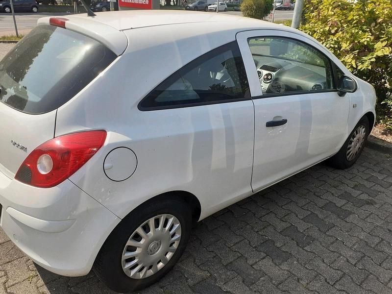Weiß Gebraucht 2012 Opel Corsa Kleinwagen | 1.600 € (Superpreis) - Bild 1/4