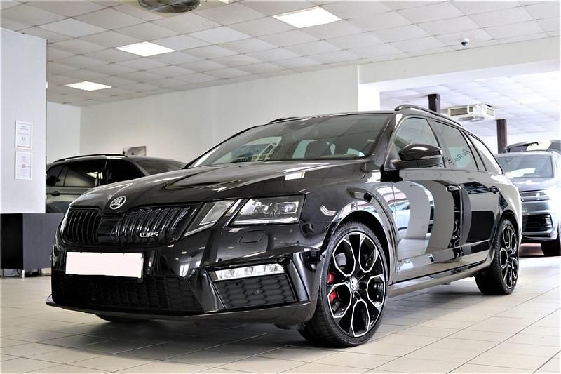 Schwarz Gebraucht 2020 Skoda Octavia RS Kombi | 23.500 € (Fairer Preis) - Bild 1/4
