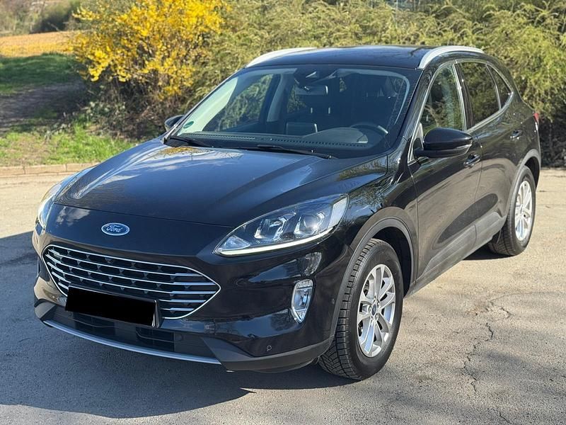 Gebraucht Ford Kuga Titanium 190 PS (139 kW) 2020 Schwarz SUV