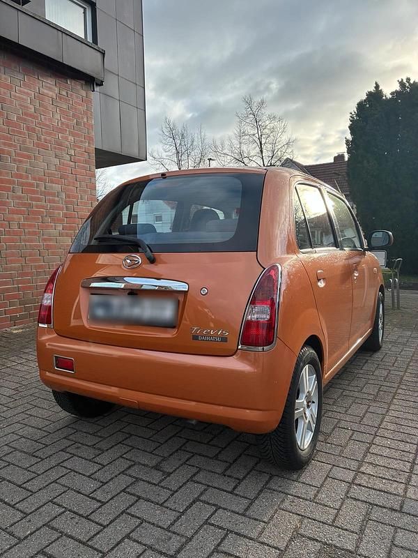 Gebraucht Daihatsu Trevis 2008 Orange Kleinwagen