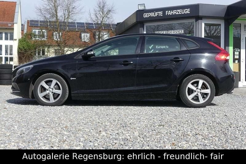 Second-hand Volvo V40 150 CP (110 kW) 2013 Negru Berlinǎ