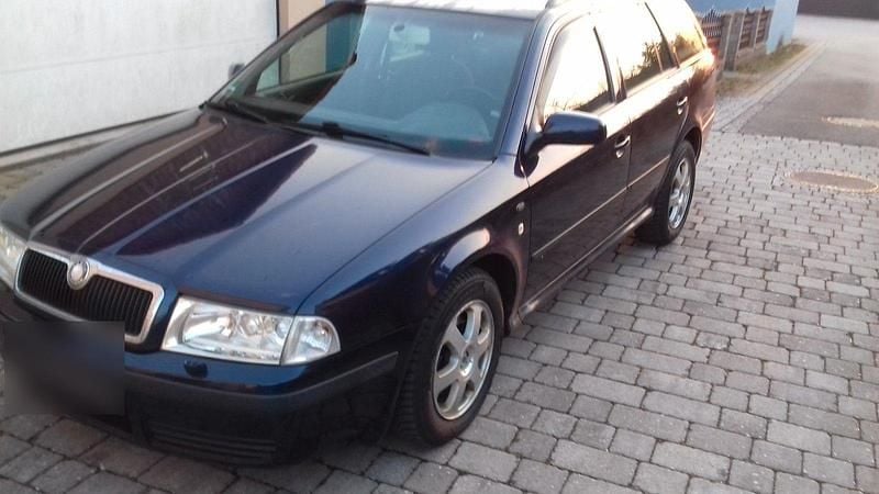 Gebraucht Skoda Octavia 116 PS (85 kW) 2003 Blau Kombi