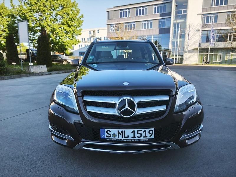 Gebraucht Mercedes GLK250 204 PS (150 kW) 2014 Braun SUV