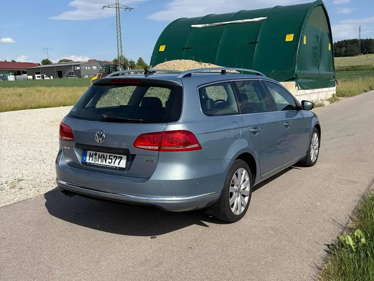 Gebraucht VW Passat Highline 140 PS (102 kW) 2011 Grau Kombi