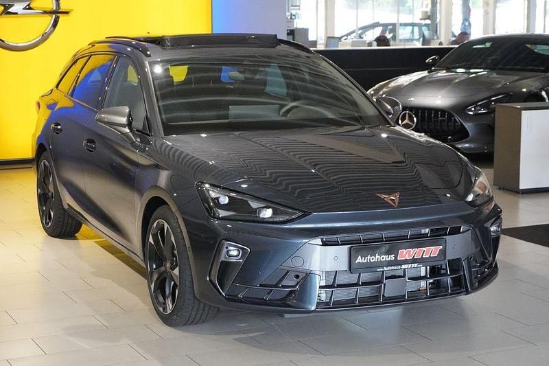 Grau Gebraucht 2025 Cupra Leon Limousine | 34.999 € (Fairer Preis) - Bild 1/4