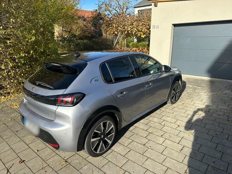Gebraucht Peugeot e-208 GT 100 kW (136 PS) 2021 Silber Kleinwagen