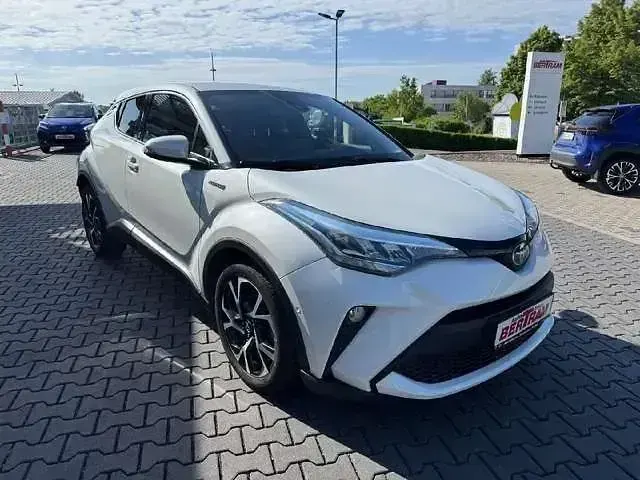 Gebraucht Toyota C-HR Team 122 PS (89 kW) 2020 White pearl cs SUV