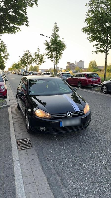 Schwarz Gebraucht 2012 VW Golf VI Move Kleinwagen | 2.900 € (Guter Preis) - Bild 1/4