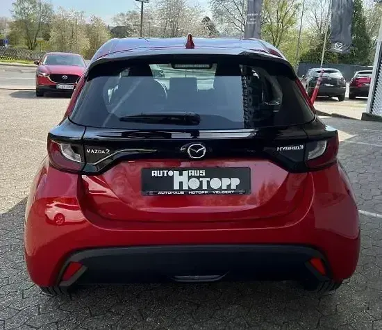 Gebraucht Mazda 2 116 PS (85 kW) 2023 Formal red Kleinwagen