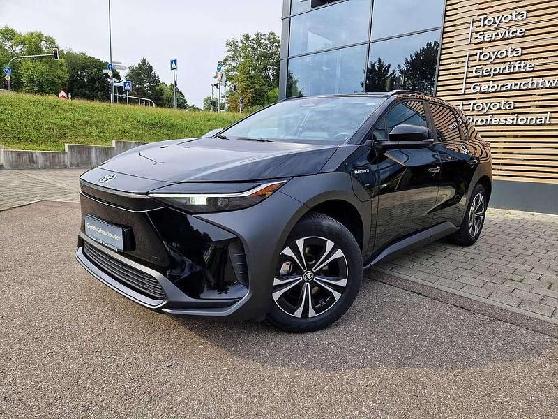 Schwarz Gebraucht 2023 Toyota bZ4X Comfort SUV | 31.900 € (Fairer Preis) - Bild 1/4