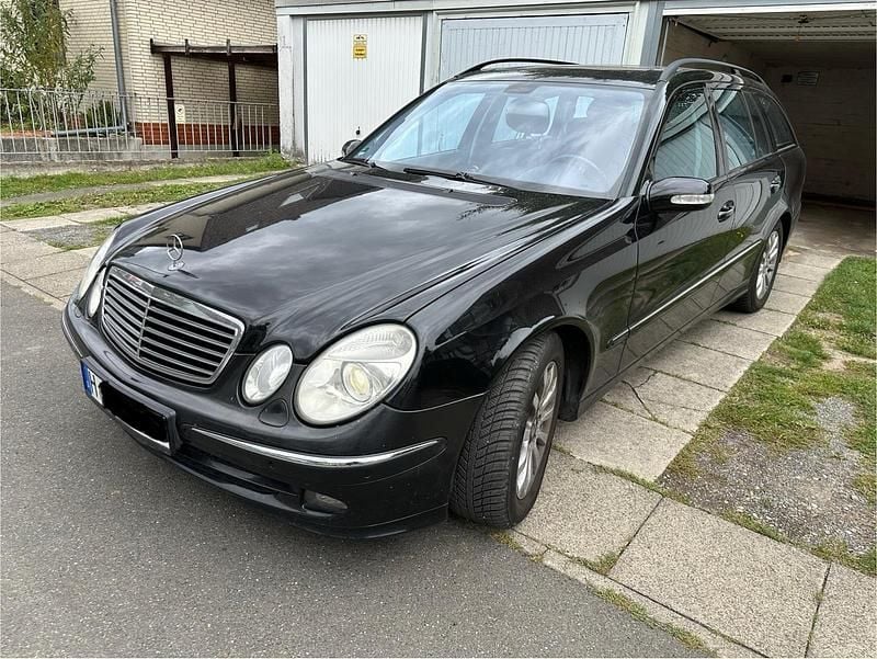 Gebraucht 2006 Mercedes E320 Avantgarde Kombi | 2.600 € (Guter Preis) - Bild 1/4