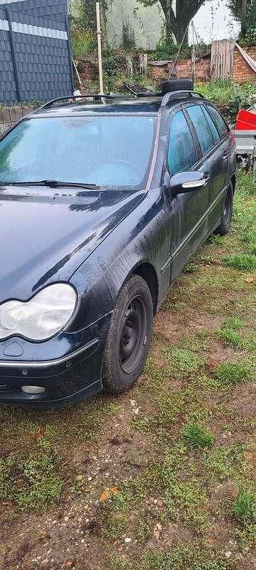Gebraucht 2001 Mercedes C200 Elegance Kombi | 1.500 € (Guter Preis) - Bild 1/4