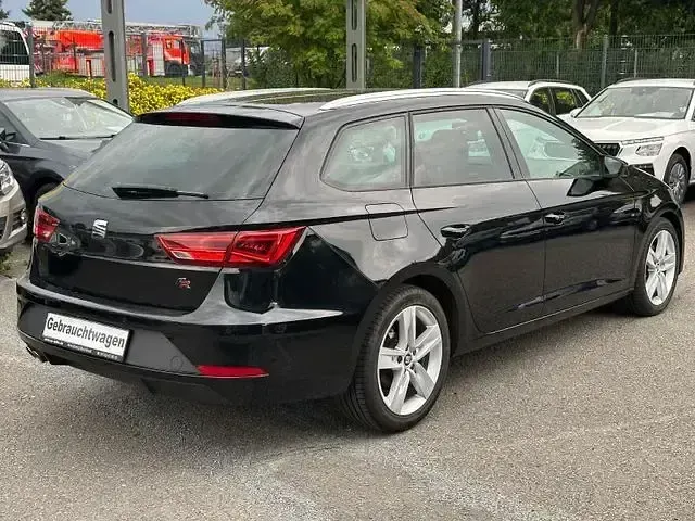 Gebraucht Seat Leon ST FR 150 PS (110 kW) 2020 Mitternachtsschwarz metallic (metallic) Kombi
