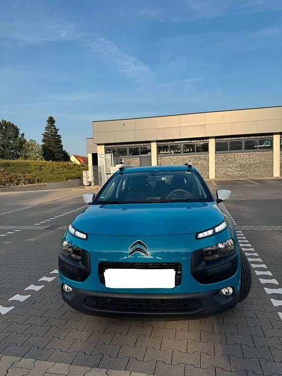 Blau Gebraucht 2018 Citroën C4 Cactus PureTech Kleinwagen | 10.200 € (Fairer Preis) - Bild 1/4