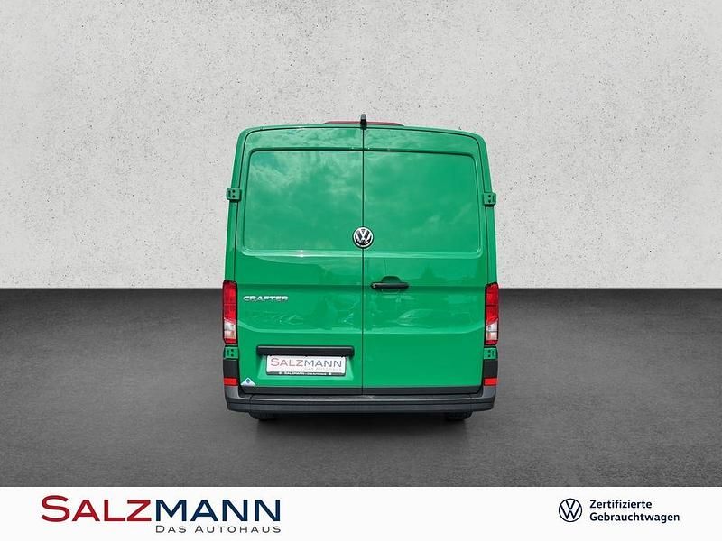 Gebraucht VW Crafter 163 PS (119 kW) 2024 Grün Van