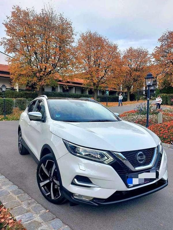 Weiß Gebraucht 2019 Nissan Qashqai Tekna+ SUV | 20.890 € (Etwas zu teuer) - Bild 1/4