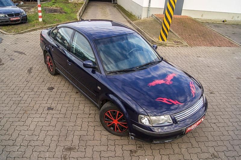 Gebraucht VW Passat 125 PS (91 kW) 1998 Blau Limousine
