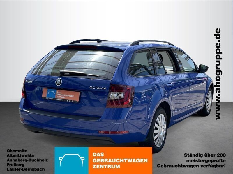 Gebraucht Skoda Octavia Clever 116 PS (85 kW) 2018 Energyblau uni Kombi