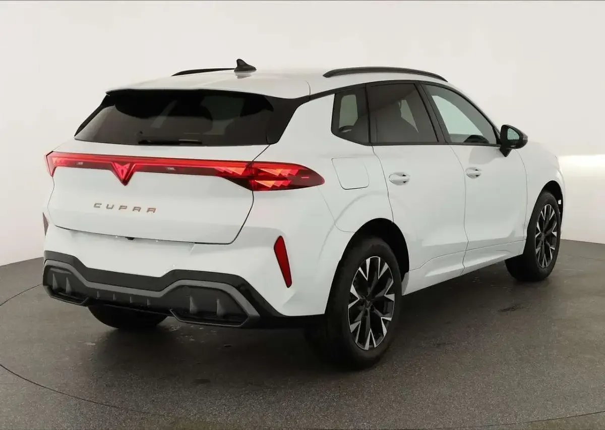 Neu Cupra Terramar 150 PS (110 kW) 2025 Glacial white metallic SUV