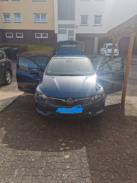 Gebraucht Opel Astra 131 PS (96 kW) 2021 Blau Limousine