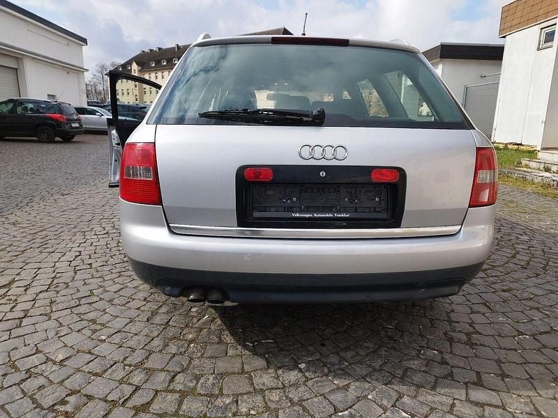 Gebraucht Audi A6 S-Line 131 PS (96 kW) 2002 Silber Kombi