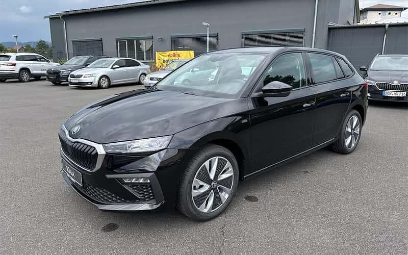 Schwarz Gebraucht 2024 Skoda Scala Drive Kleinwagen | 25.996 € (Teuer) - Bild 1/4
