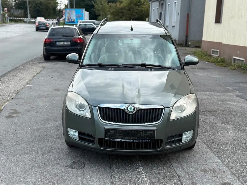 Grün Gebraucht 2006 Skoda Roomster Van / Kleinbus | 2.200 € - Bild 1/4