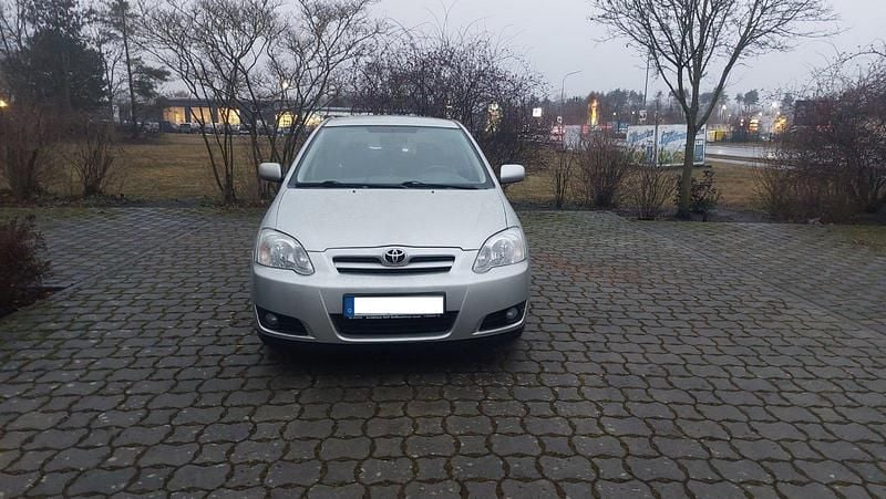 Gebraucht Toyota Corolla 97 PS (71 kW) 2006 Silber Limousine