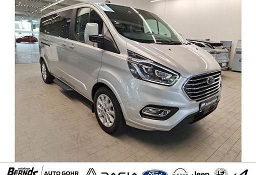 Gebraucht Ford Tourneo Titanium 150 PS (110 kW) 2022 Silber Van / Kleinbus