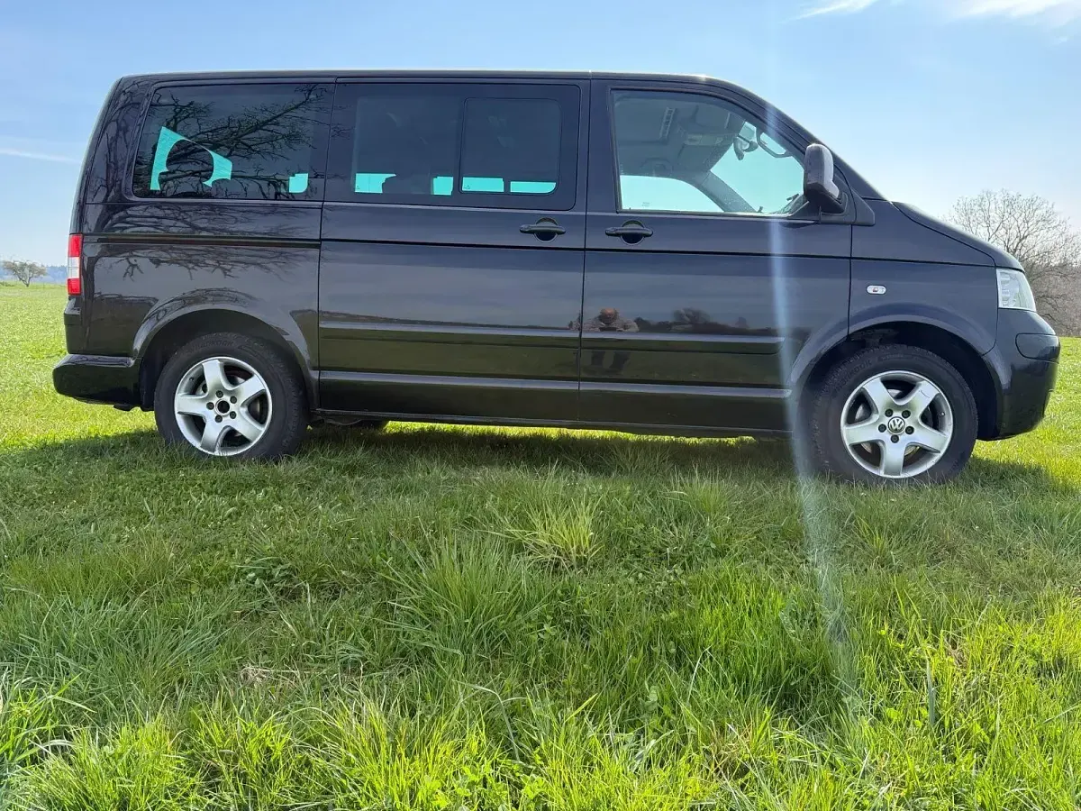 Gebraucht VW Multivan 175 PS (128 kW) 2008 Schwarz Van / Kleinbus
