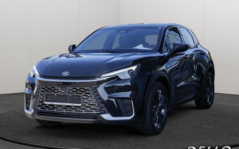 Schwarz Gebraucht 2025 Lexus LBX SUV | 34.990 € (Etwas zu teuer) - Bild 1/4