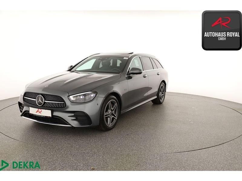 Gebraucht Mercedes E300 AMG 306 PS (225 kW) 2020 Grau (metallic) Kombi