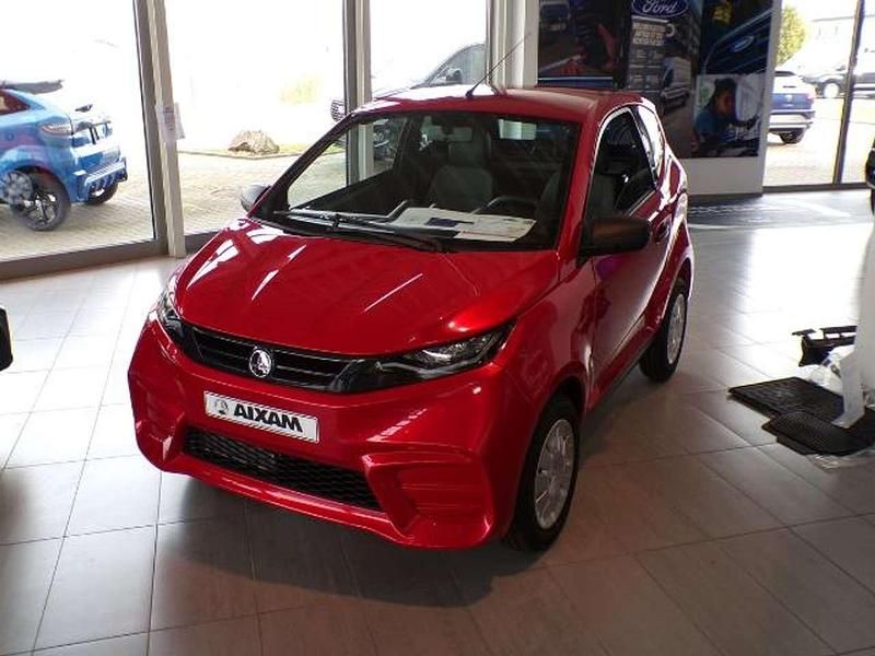 Nuova Aixam AMBITION Pack 2026 Rosso Utilitaria