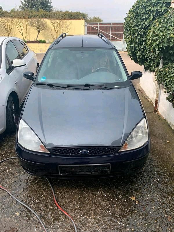 Gebraucht Ford Focus 101 PS (74 kW) 2003 Blau Kombi