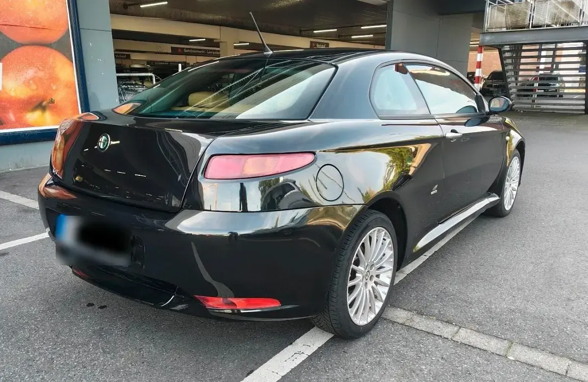 Gebraucht Alfa Romeo GT 150 PS (110 kW) 2009 Schwarz Coupé
