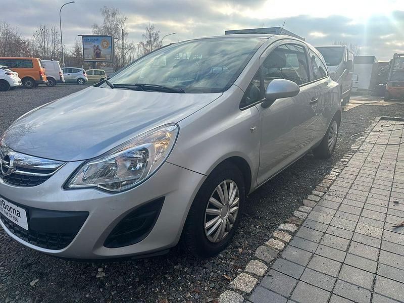 Gebraucht Opel Corsa Selection 69 PS (50 kW) 2012 Silber Kleinwagen