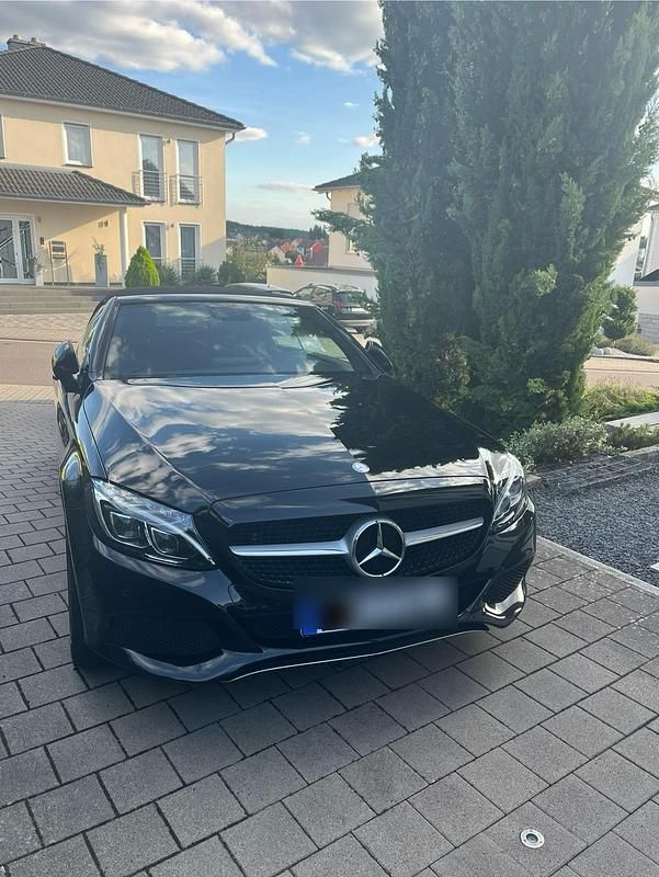 Schwarz Gebraucht 2017 Mercedes C200 Sportline Cabrio | 24.550 € (Fairer Preis) - Bild 1/4