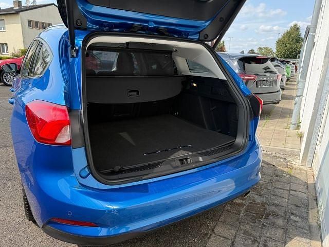 Gebraucht Ford Focus Titanium X 155 PS (114 kW) 2020 Blau Kombi