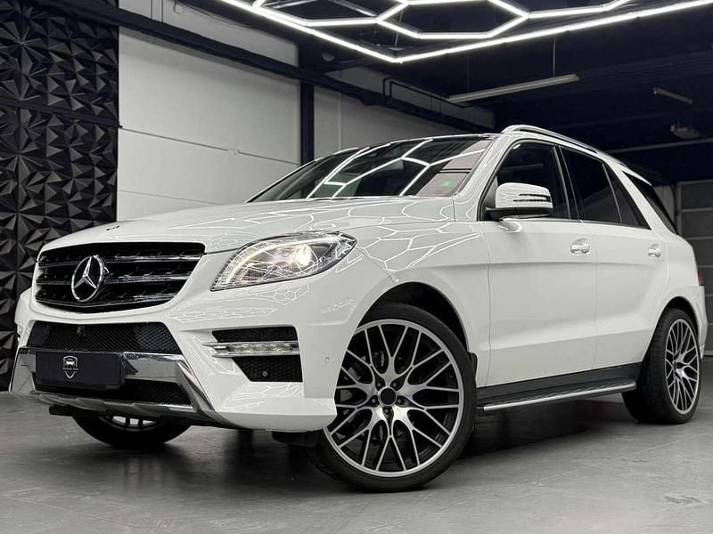 Weiß Gebraucht 2014 Mercedes ML350 AMG SUV | 25.890 € (Etwas zu teuer) - Bild 1/3